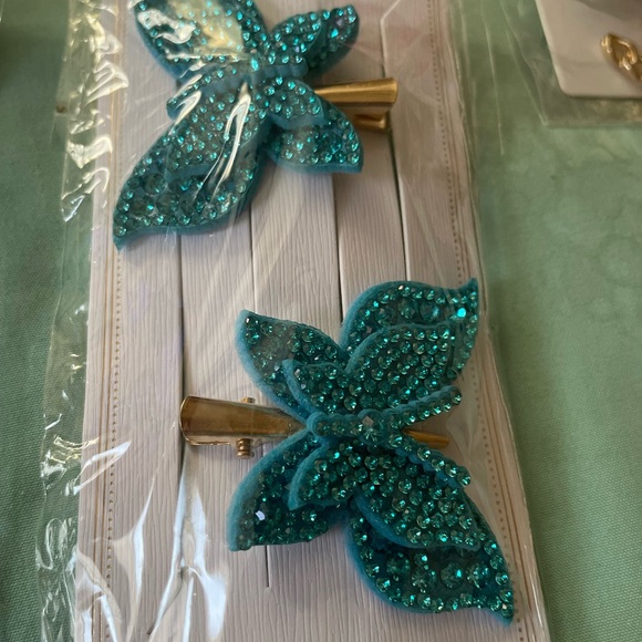 Purple Rhinestone Hair Clips - Picture 2 of 3